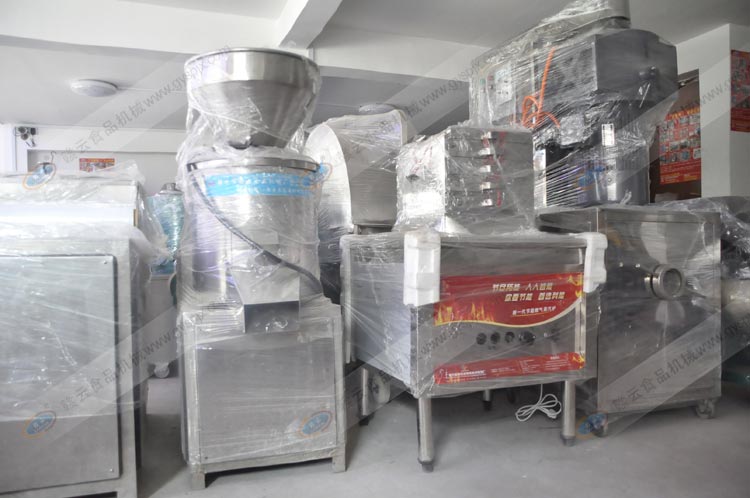 贛云食品機(jī)械廠倉庫一角