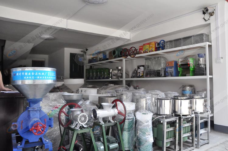 贛云食品機(jī)械廠倉庫一角