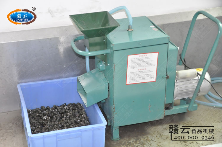 試機(jī)用的全自動田螺剪尾機(jī)